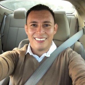 Meet your Posher, Elio